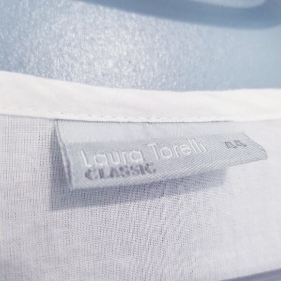 Laura Torelli Classic Bell Sleeves Crochet Embroidered Blouse - Picture 3 of 13